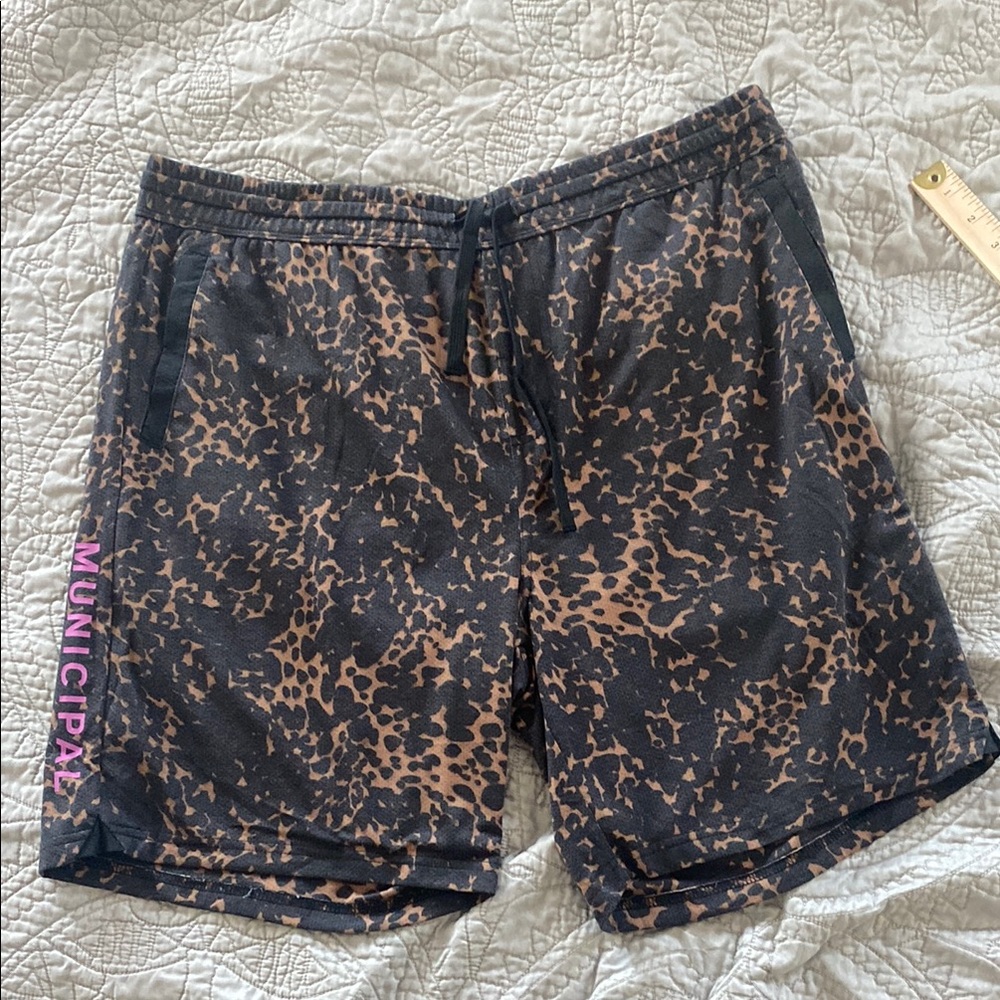 Municipal sports utility shorts XL NWOT